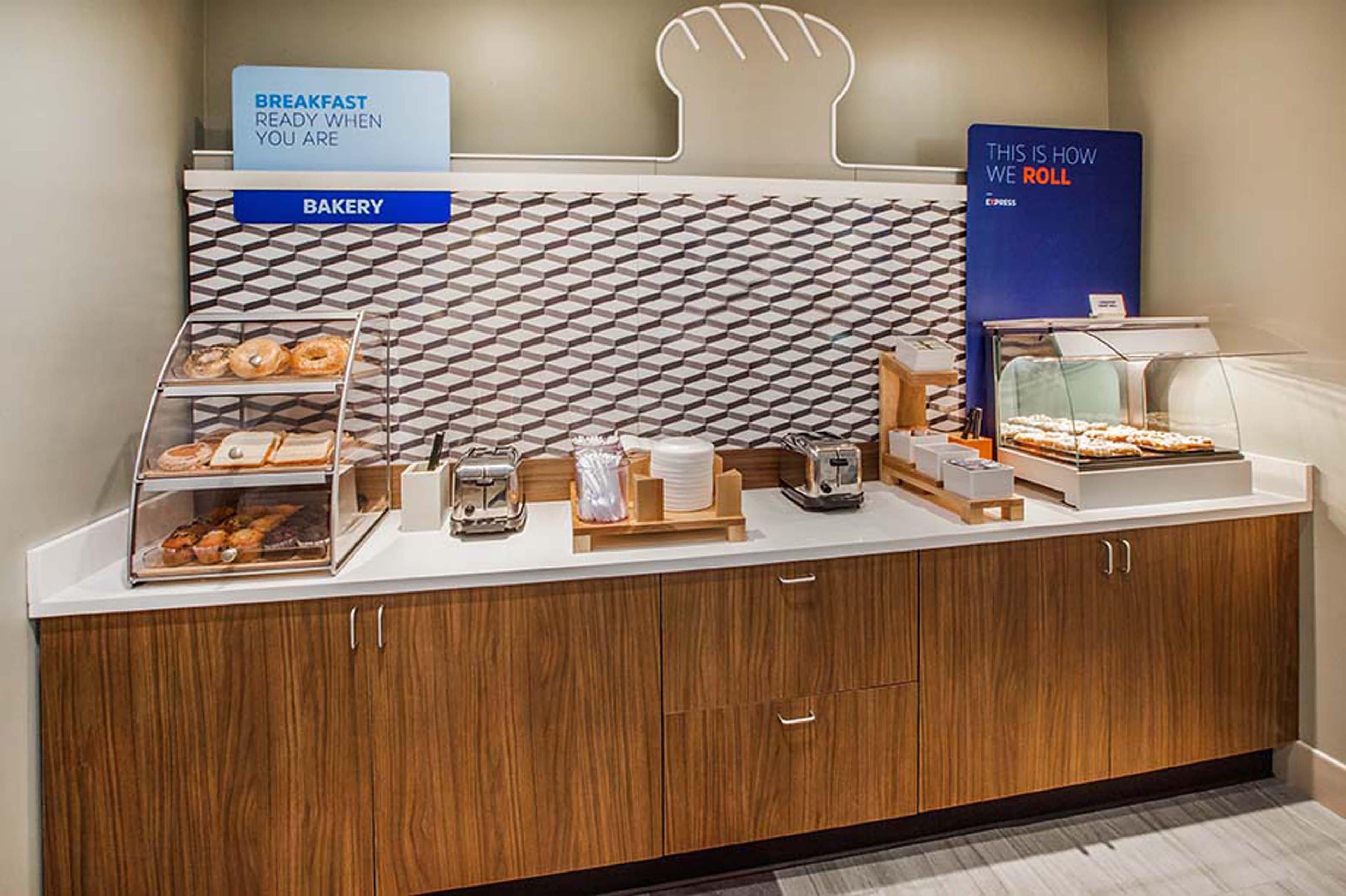 Holiday Inn Express & Suites Portales By Ihg Extérieur photo