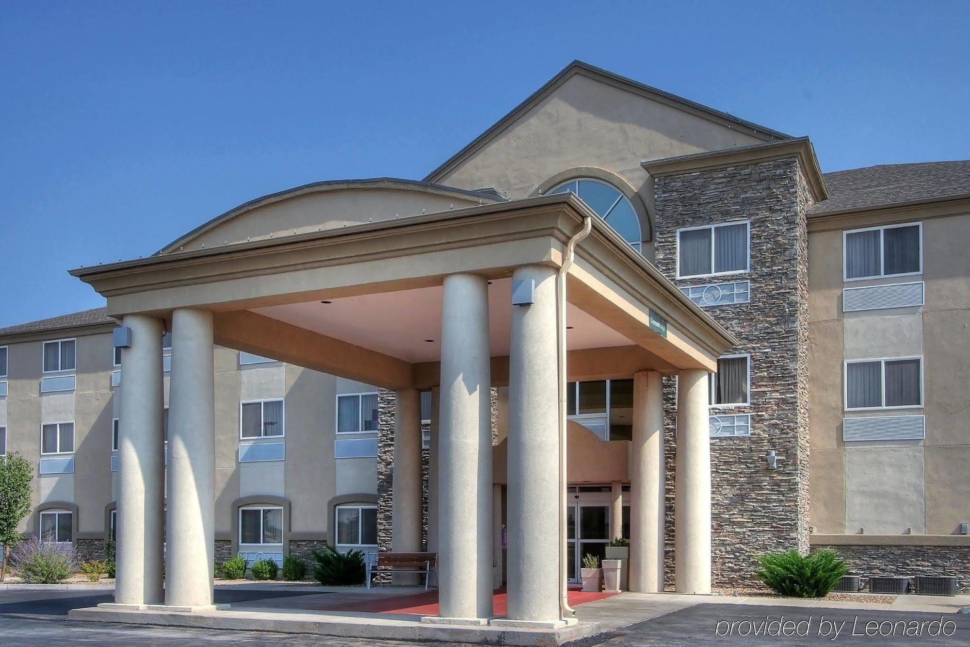 Holiday Inn Express & Suites Portales By Ihg Extérieur photo